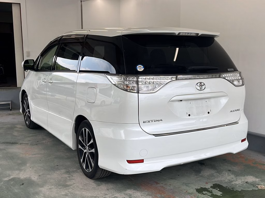 TOYOTA ESTIMA