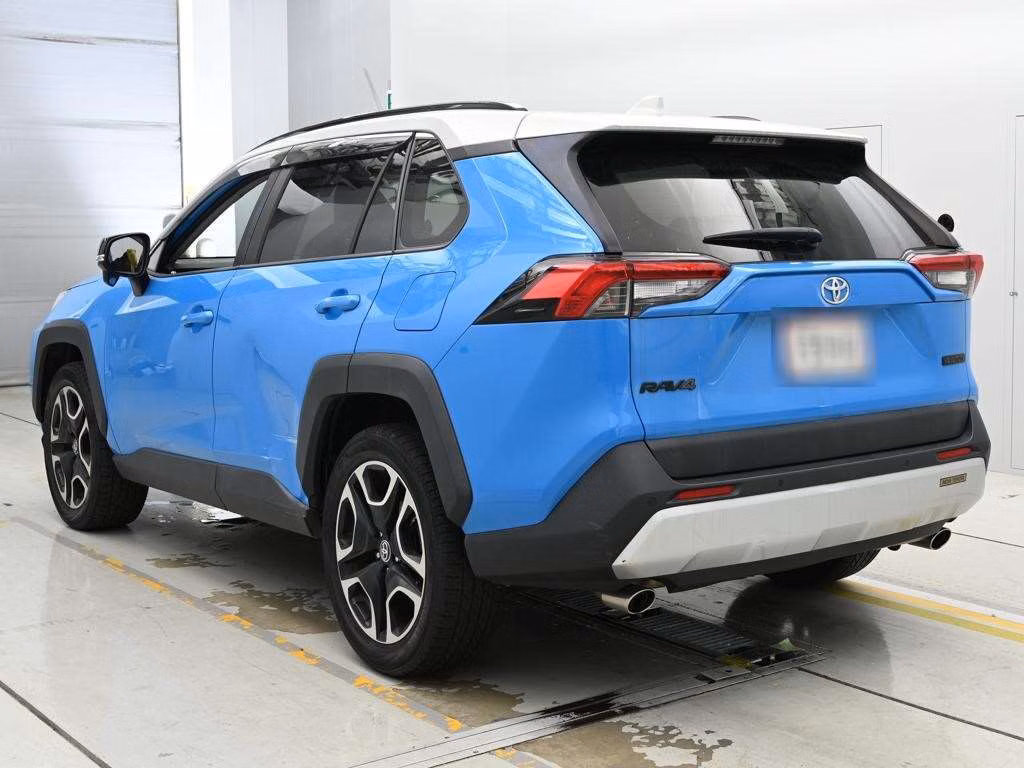 TOYOTA RAV4