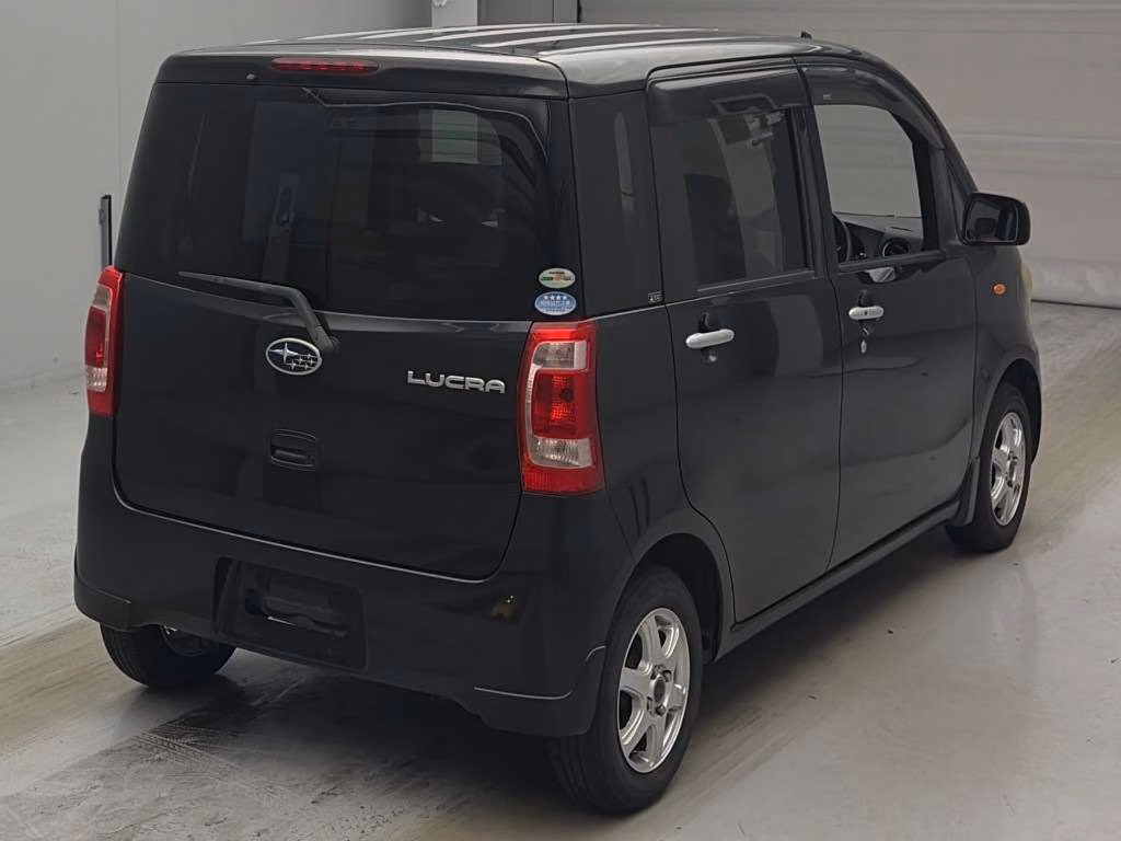 SUBARU LUCRA
