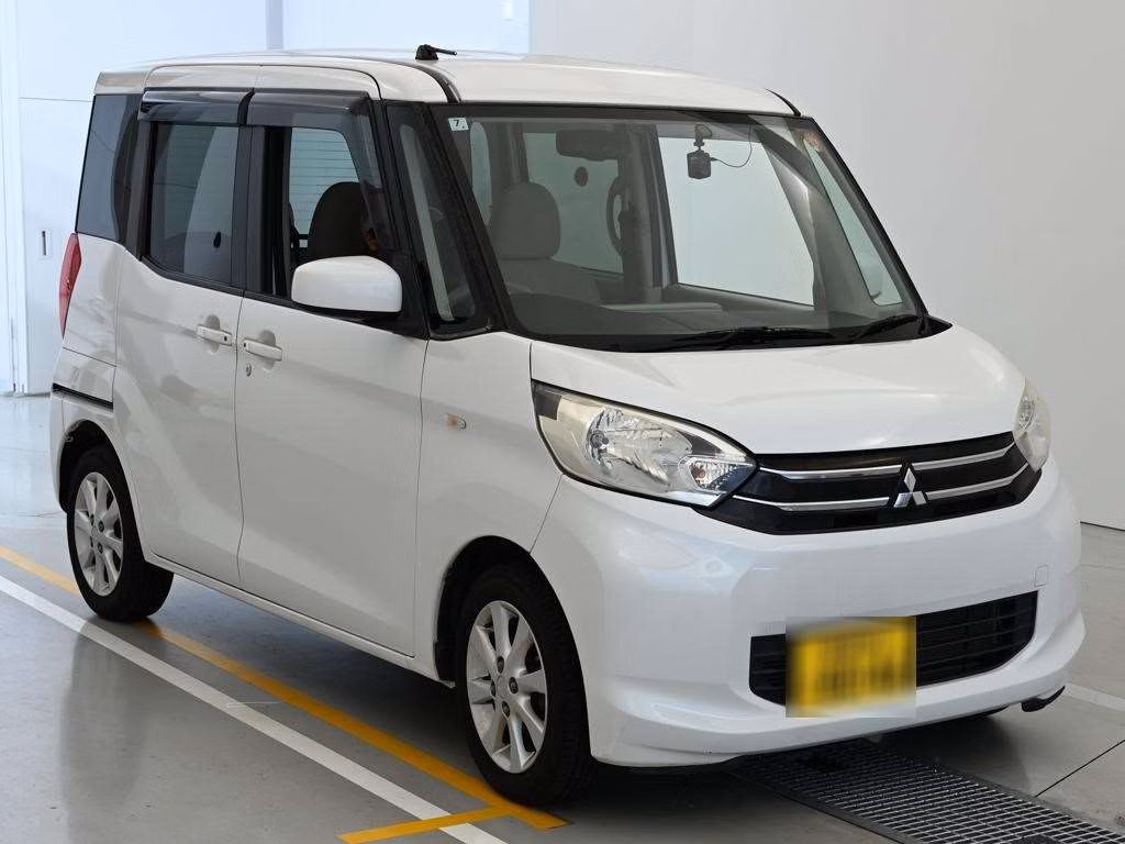 MITSUBISHI EK SPACE