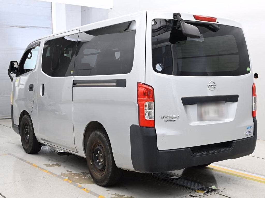 NISSAN NV350 CARAVAN