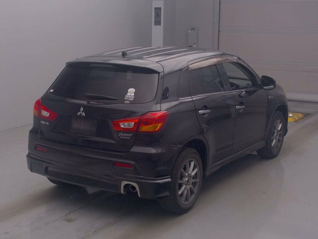 MITSUBISHI RVR