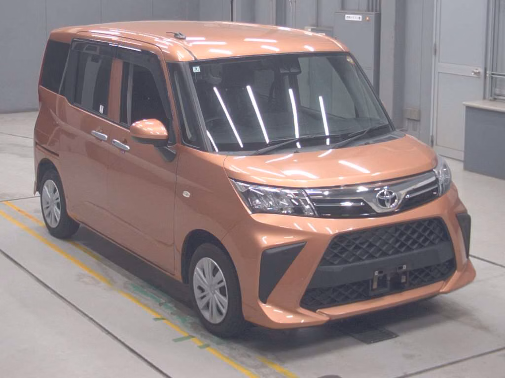 TOYOTA ROOMY