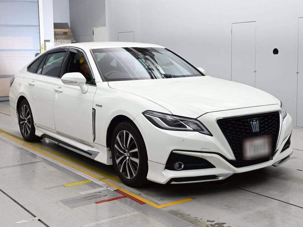 TOYOTA CROWN