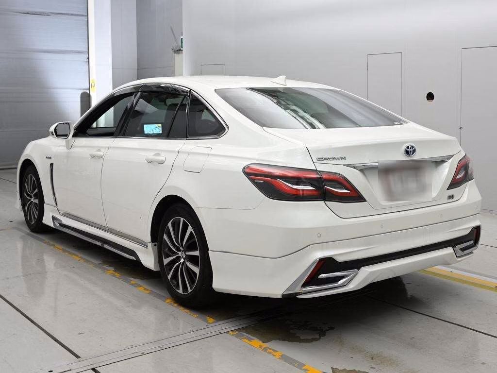 TOYOTA CROWN