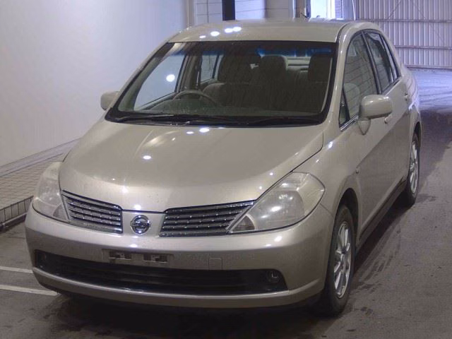 NISSAN TIIDA LATIO