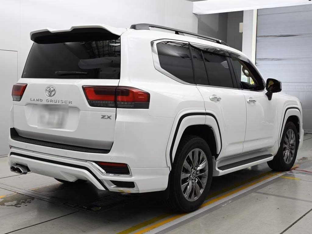 TOYOTA LAND CRUISER