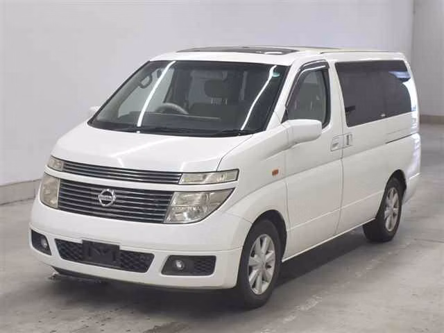 NISSAN ELGRAND