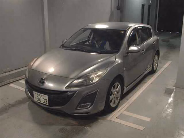 MAZDA AXELA