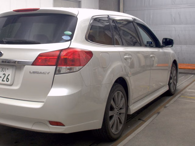 SUBARU LEGACY