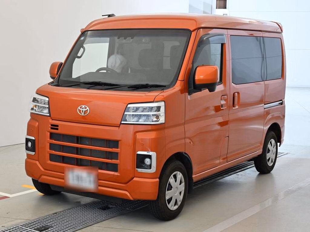 TOYOTA PIXIS VAN