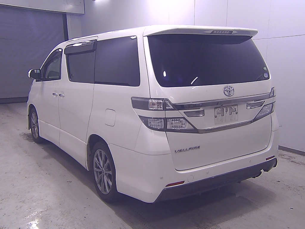 TOYOTA VELLFIRE