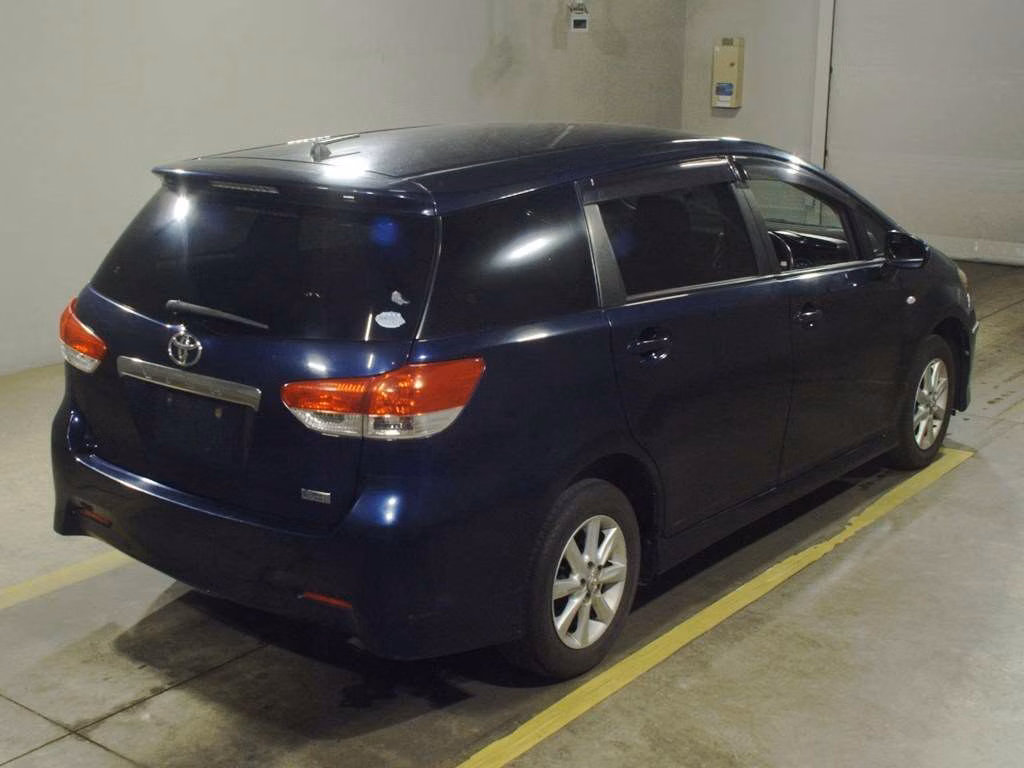TOYOTA WISH