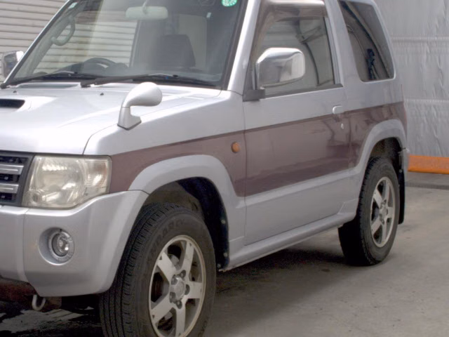 MITSUBISHI PAJERO MINI