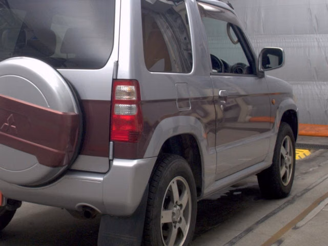 MITSUBISHI PAJERO MINI