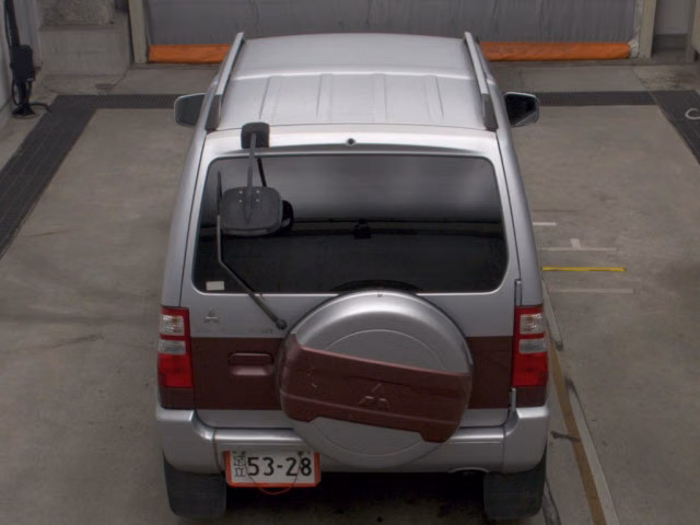 MITSUBISHI PAJERO MINI