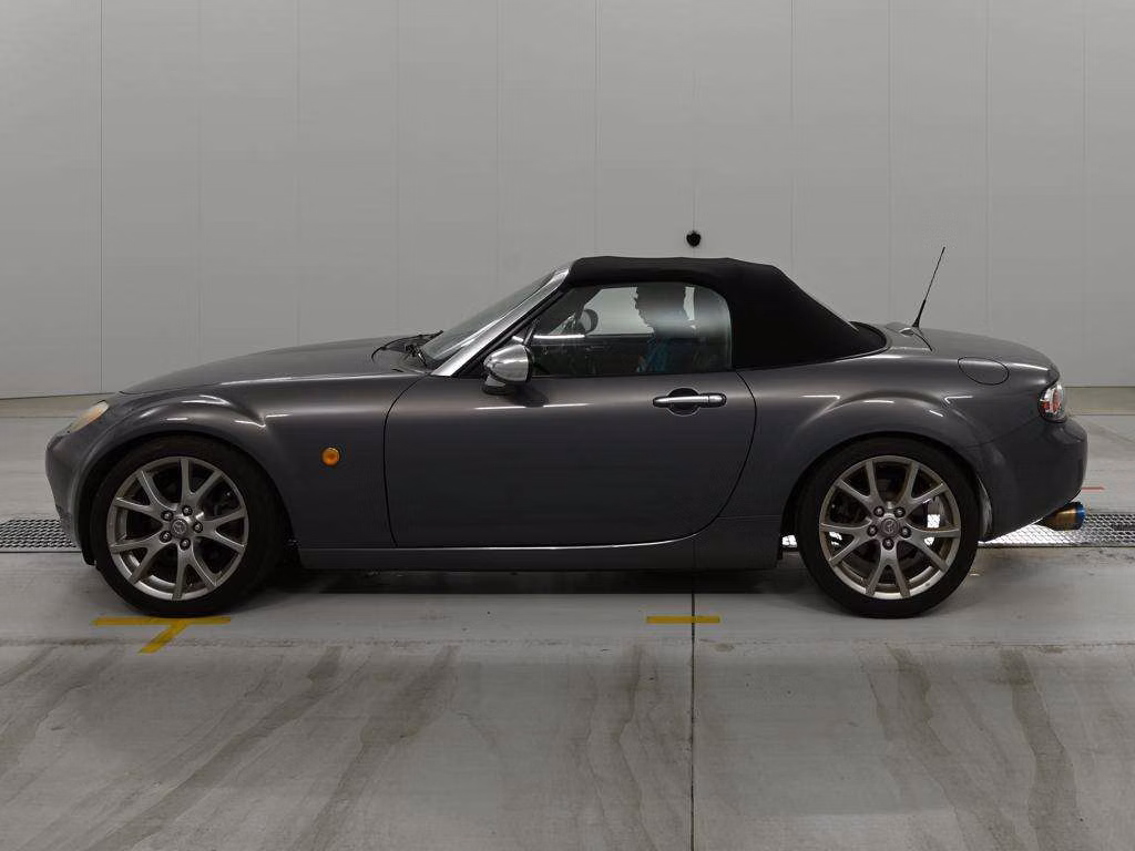 MAZDA ROADSTER