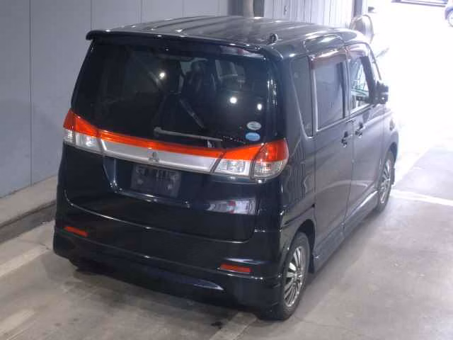 MITSUBISHI DELICA D:2