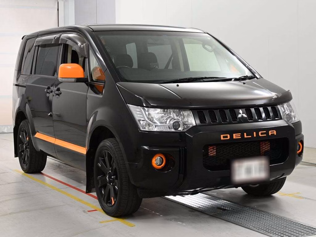 MITSUBISHI DELICA D:5