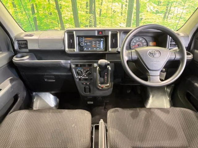 TOYOTA PIXIS VAN