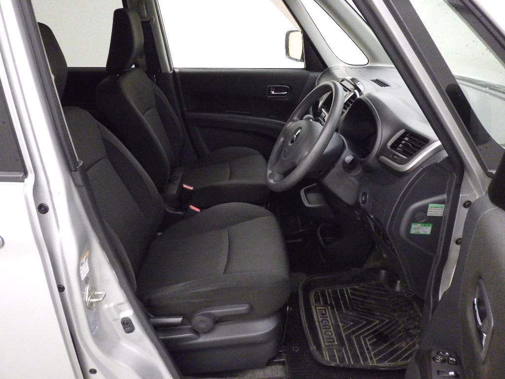 MITSUBISHI DELICA D:2