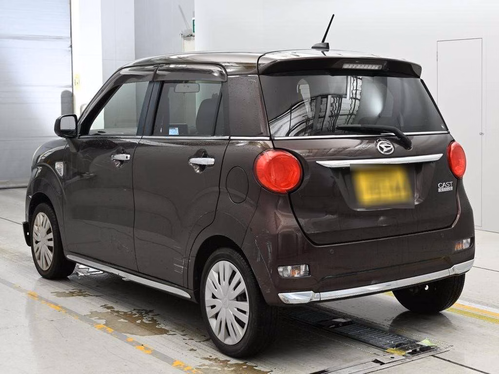 DAIHATSU CAST