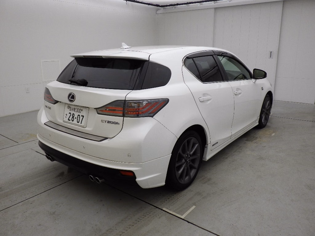 LEXUS CT200H