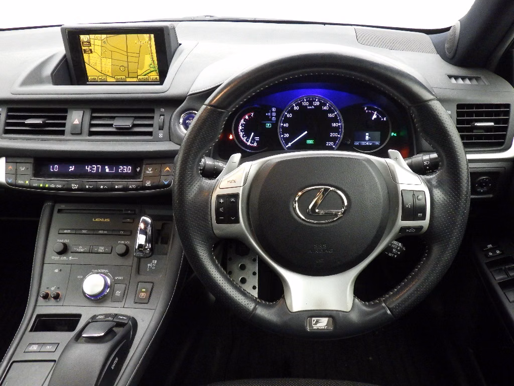 LEXUS CT200H