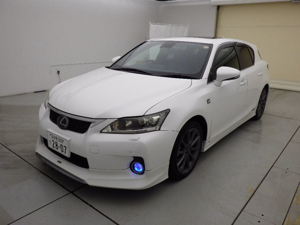 LEXUS CT200H