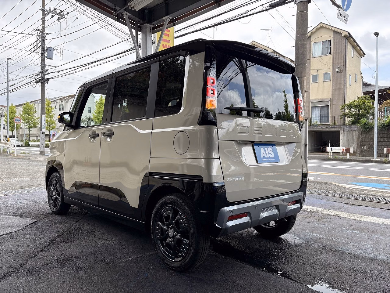 MITSUBISHI DELICA MINI