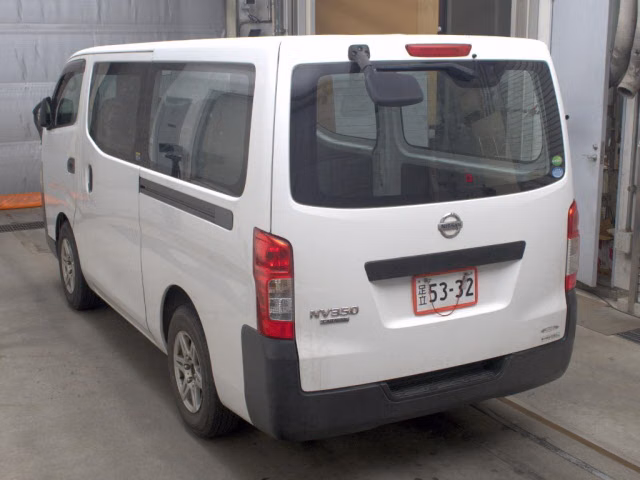 NISSAN NV350 CARAVAN