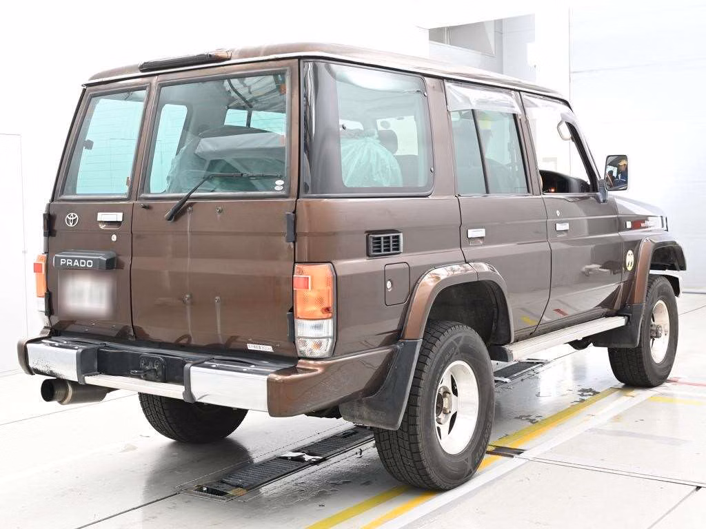 TOYOTA LAND CRUISER PRADO
