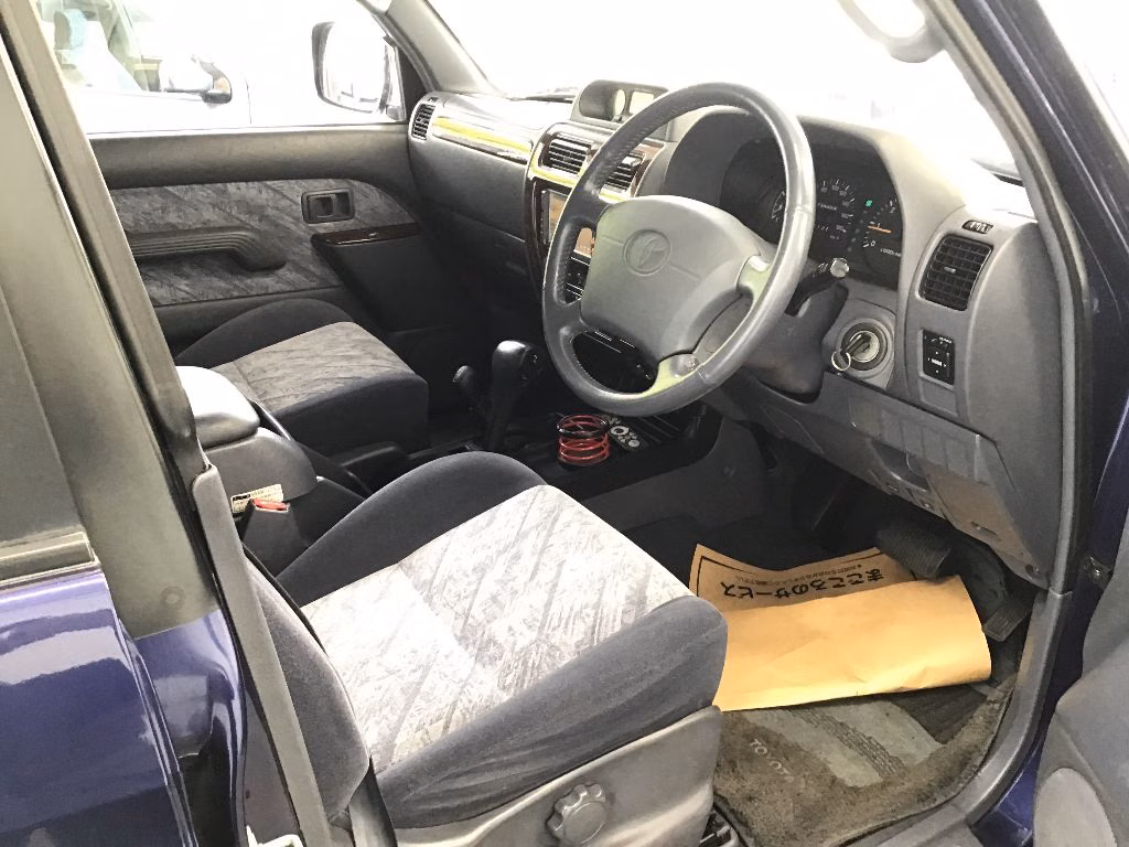 TOYOTA LAND CRUISER PRADO