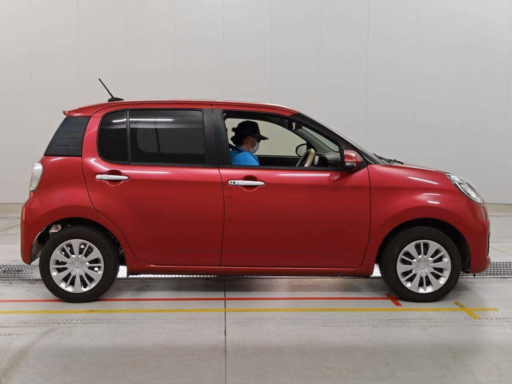 DAIHATSU BOON