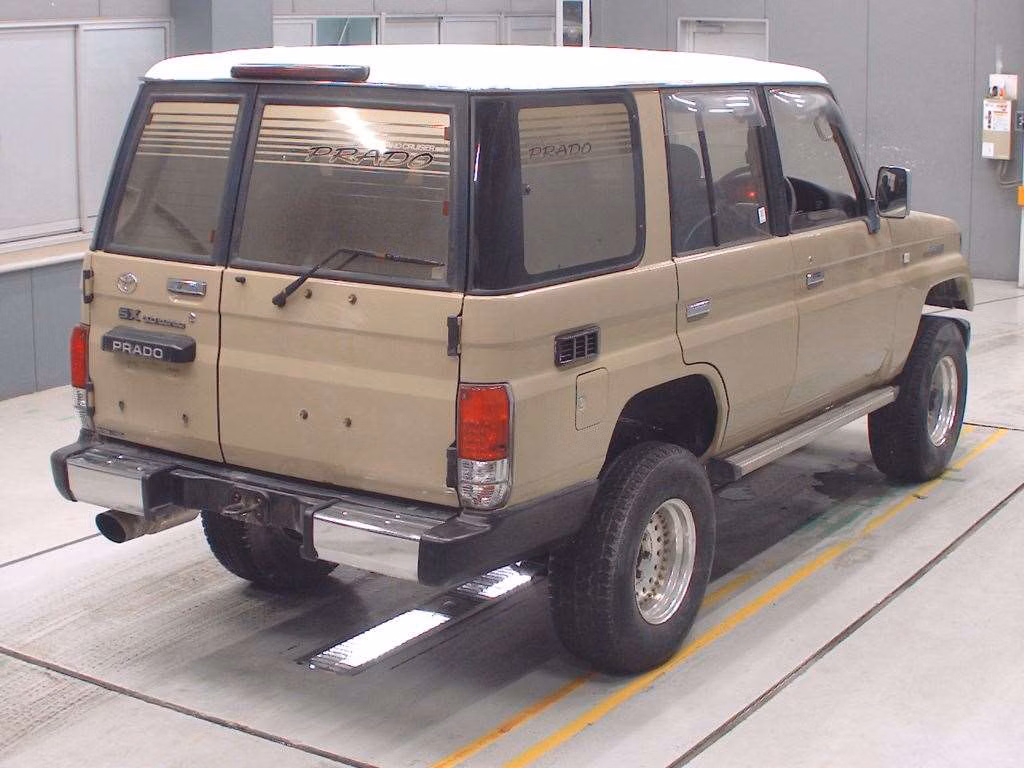 TOYOTA LAND CRUISER PRADO