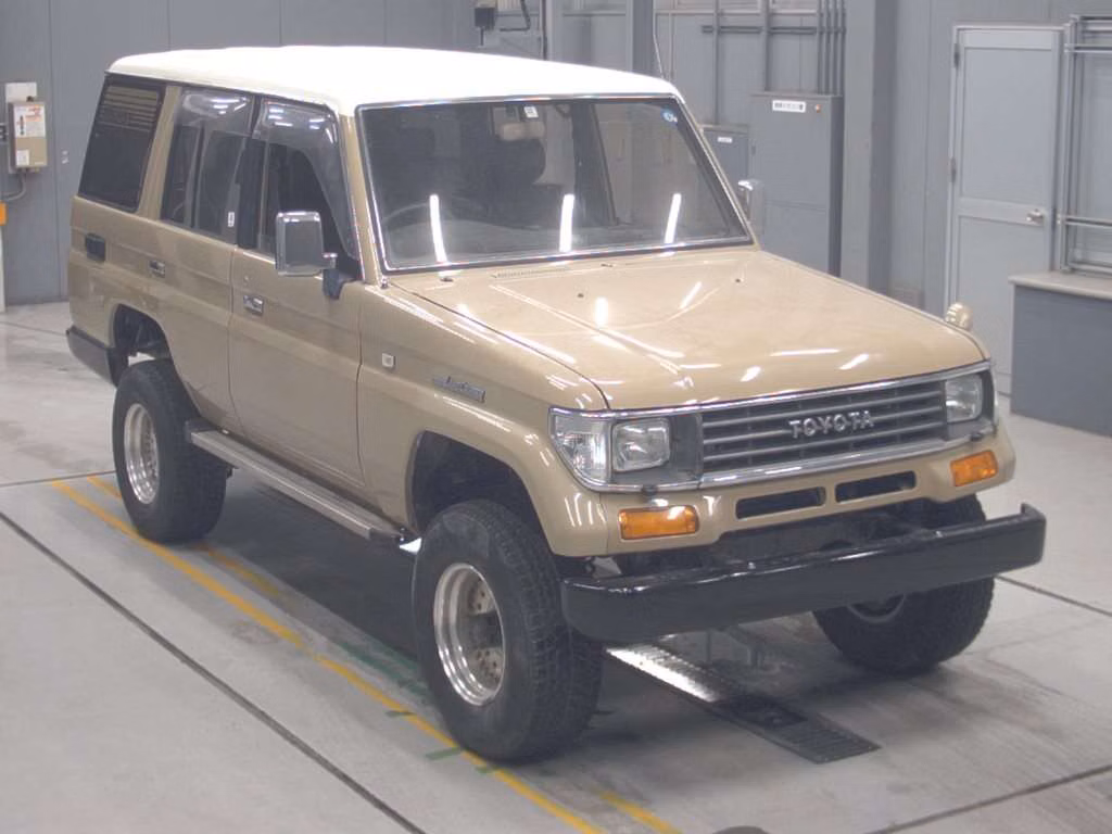 TOYOTA LAND CRUISER PRADO