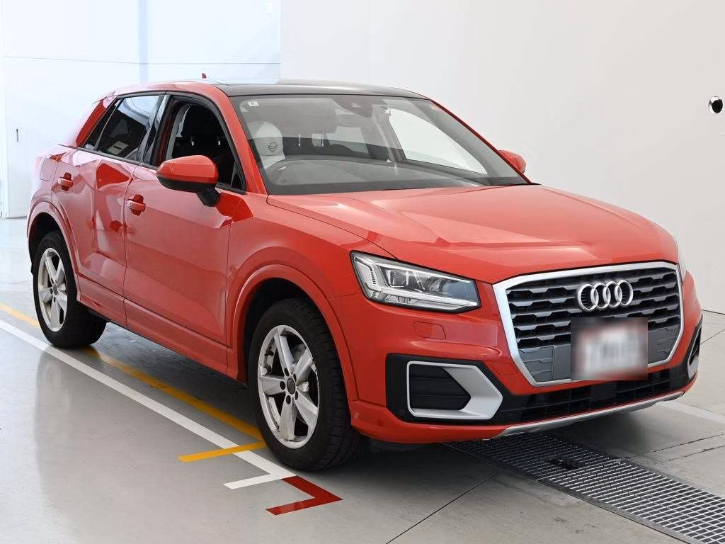 AUDI Q2