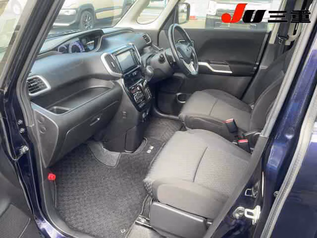 MITSUBISHI DELICA D:2