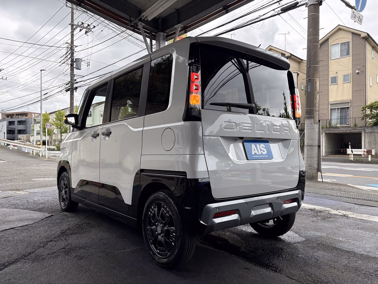 MITSUBISHI DELICA MINI