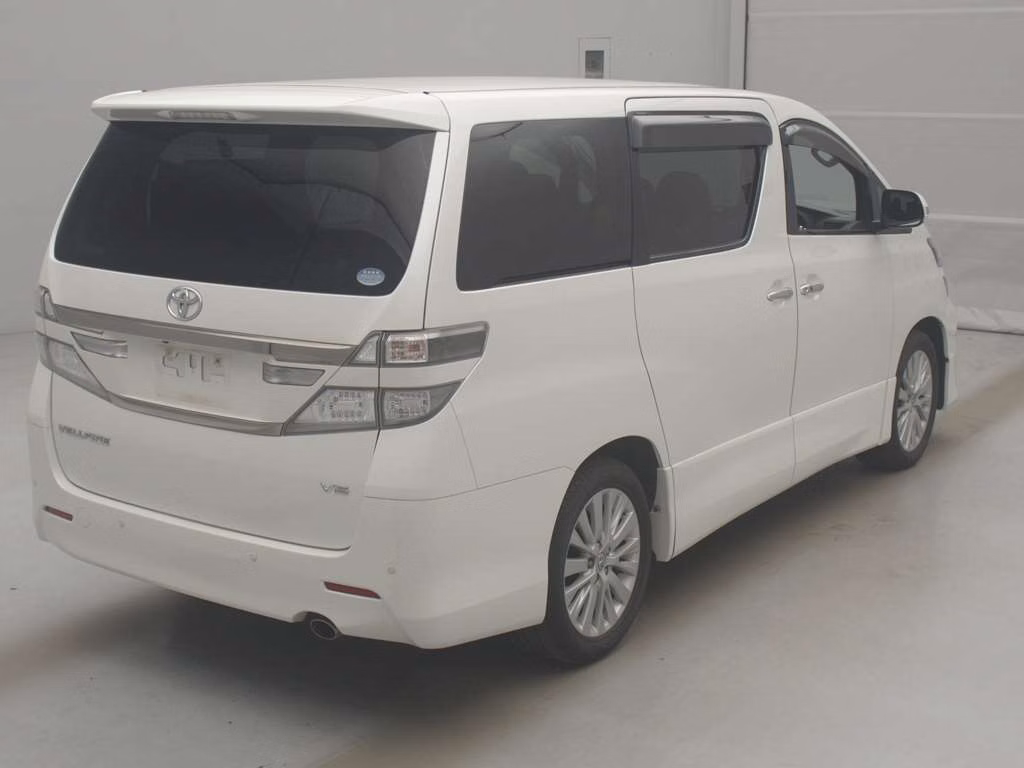 TOYOTA VELLFIRE