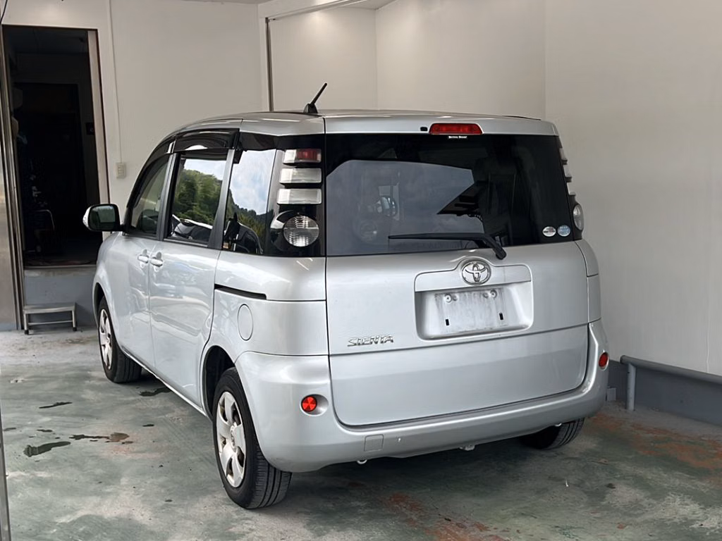 TOYOTA SIENTA