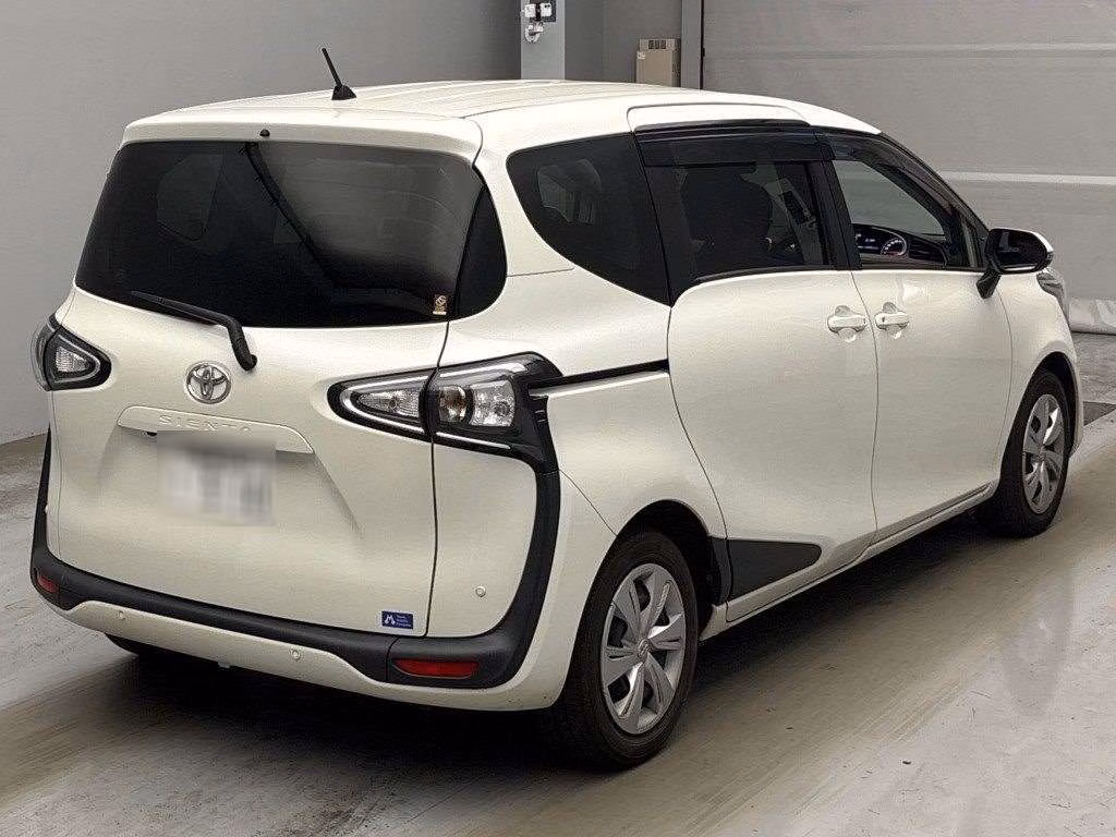 TOYOTA SIENTA