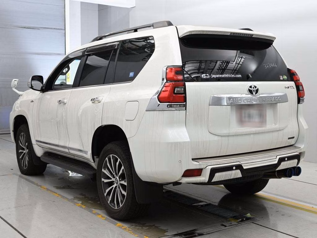 TOYOTA LAND CRUISER PRADO