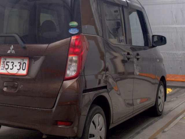 MITSUBISHI EK SPACE