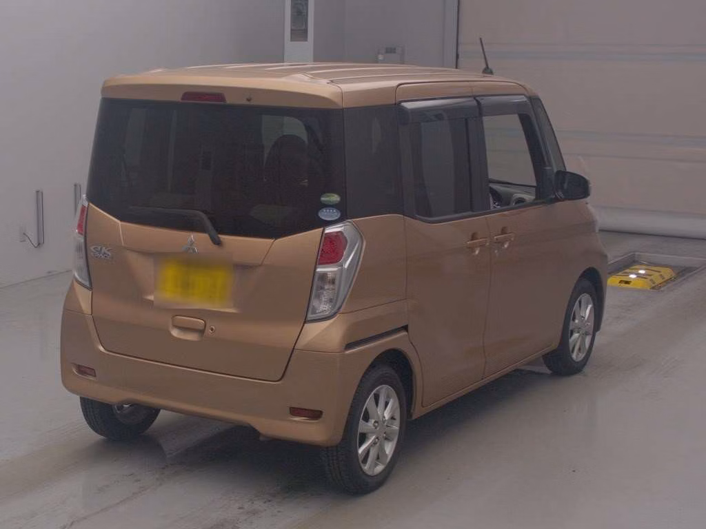 MITSUBISHI EK SPACE