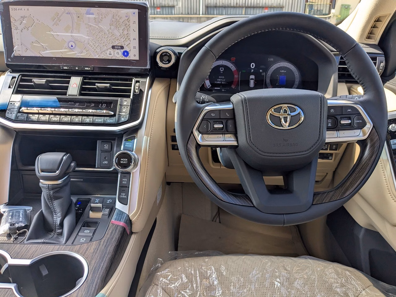 TOYOTA LAND CRUISER