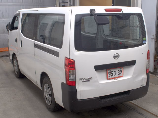 NISSAN NV350 CARAVAN