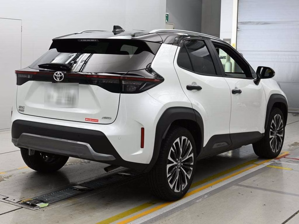 TOYOTA YARIS CROSS