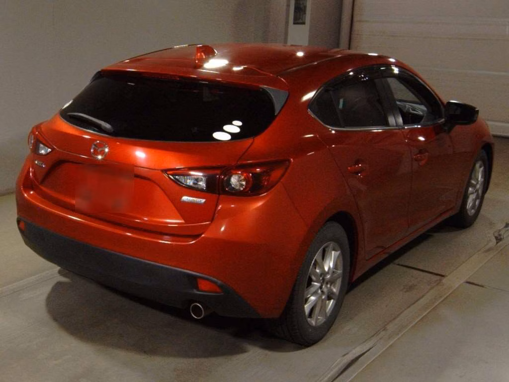 MAZDA AXELA