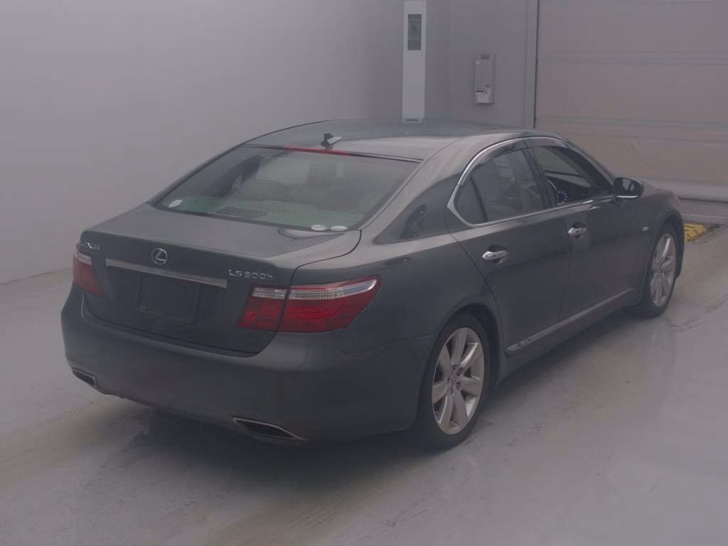 LEXUS LS600H